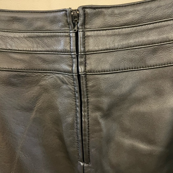 Valerie black 100% leather skirt - Picture 4 of 6